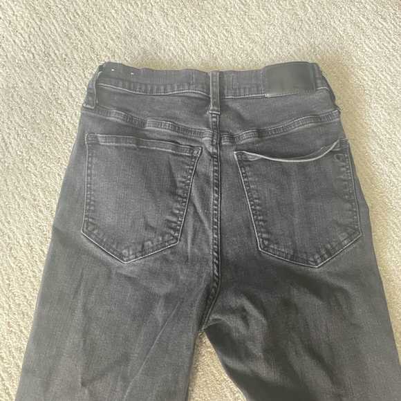 Madewell 10” High Rise Skinny Jean - Picture 4 of 4